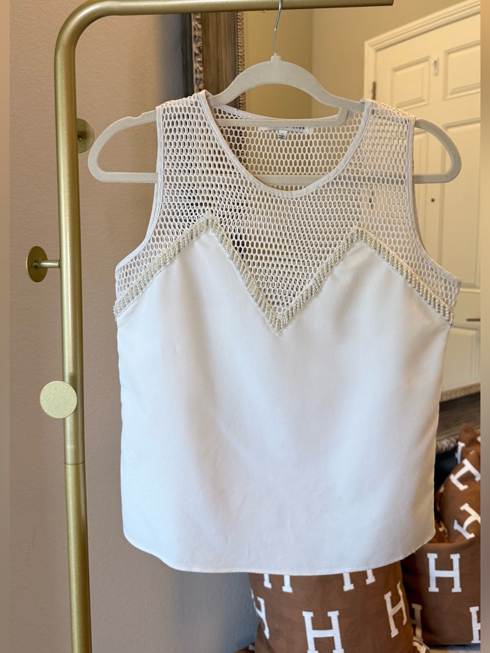 Endless Rose White Mesh Yoke Sleeveless Tank